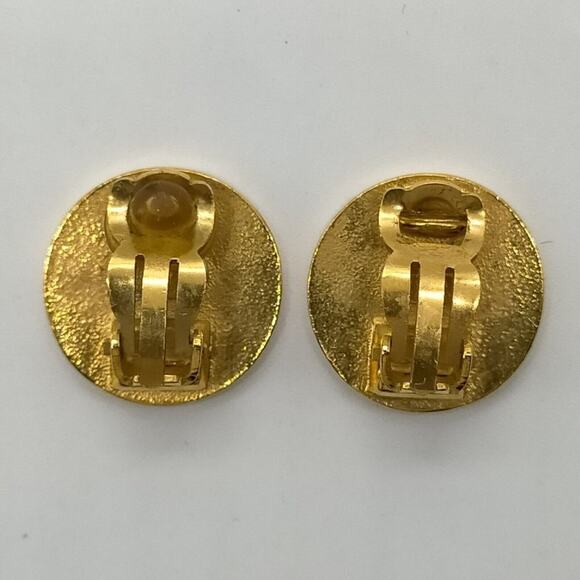 Chanel Vintage Four Leaf Clover Clip On Earrings - Picture 12 of 12